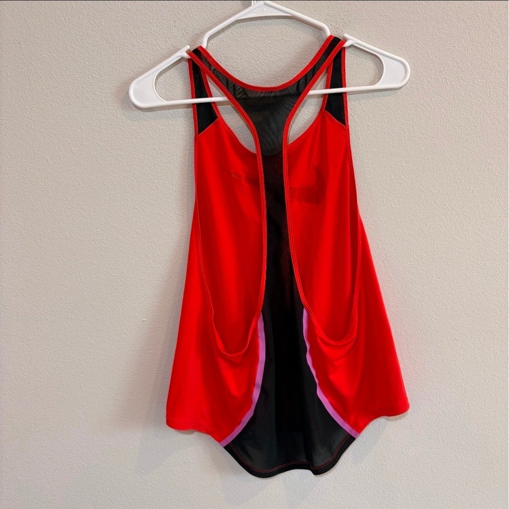 Nike Dri-FIT Racerback Tank Top Womens Medium‎ Red Mesh Loose Fit Workout Gym - Picture 4 of 4
